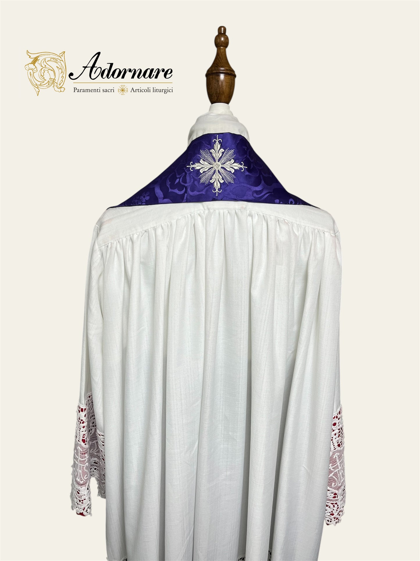 Semi-gothic chasuble with customised design
