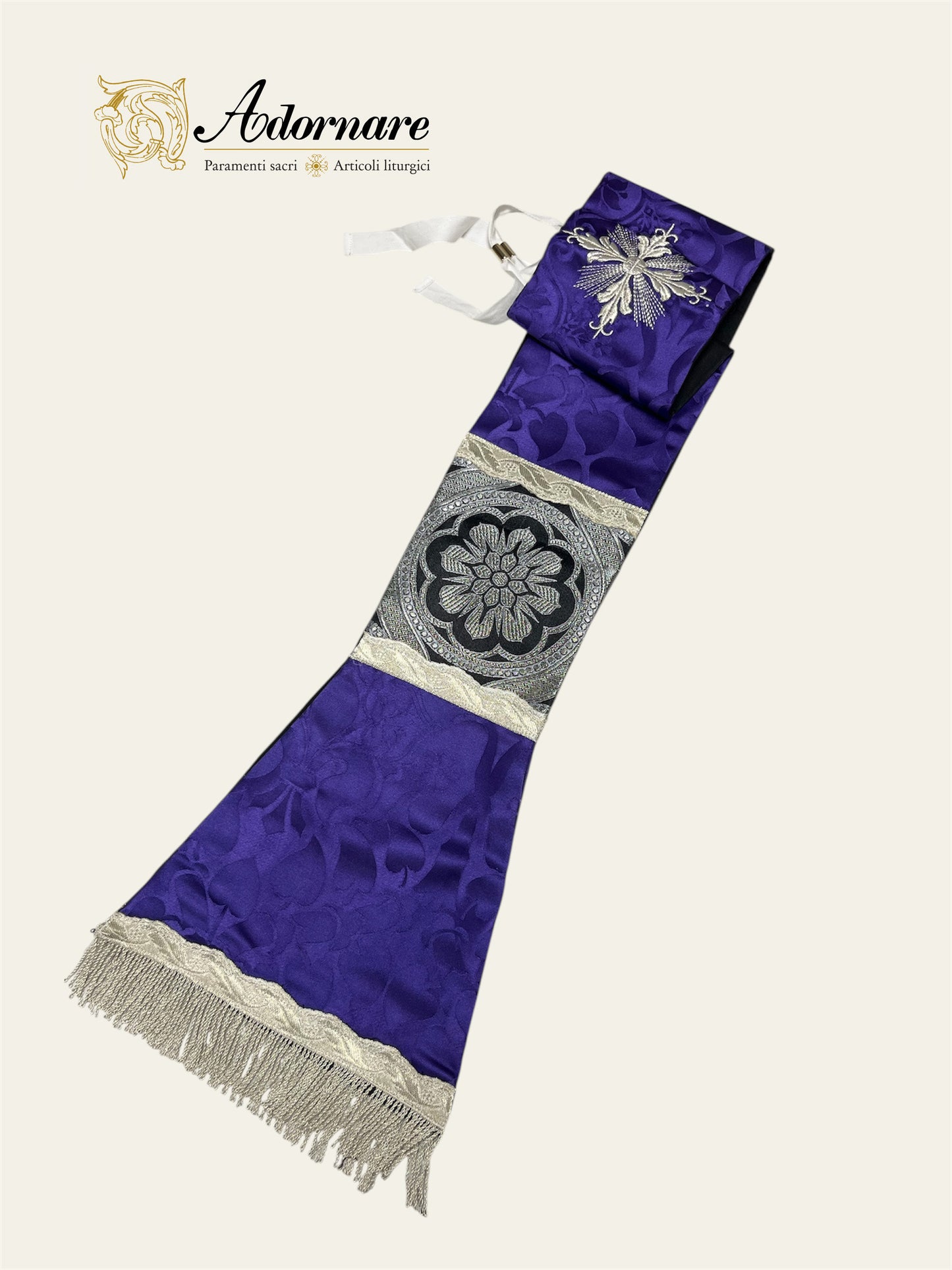 Semi-gothic chasuble with customised design