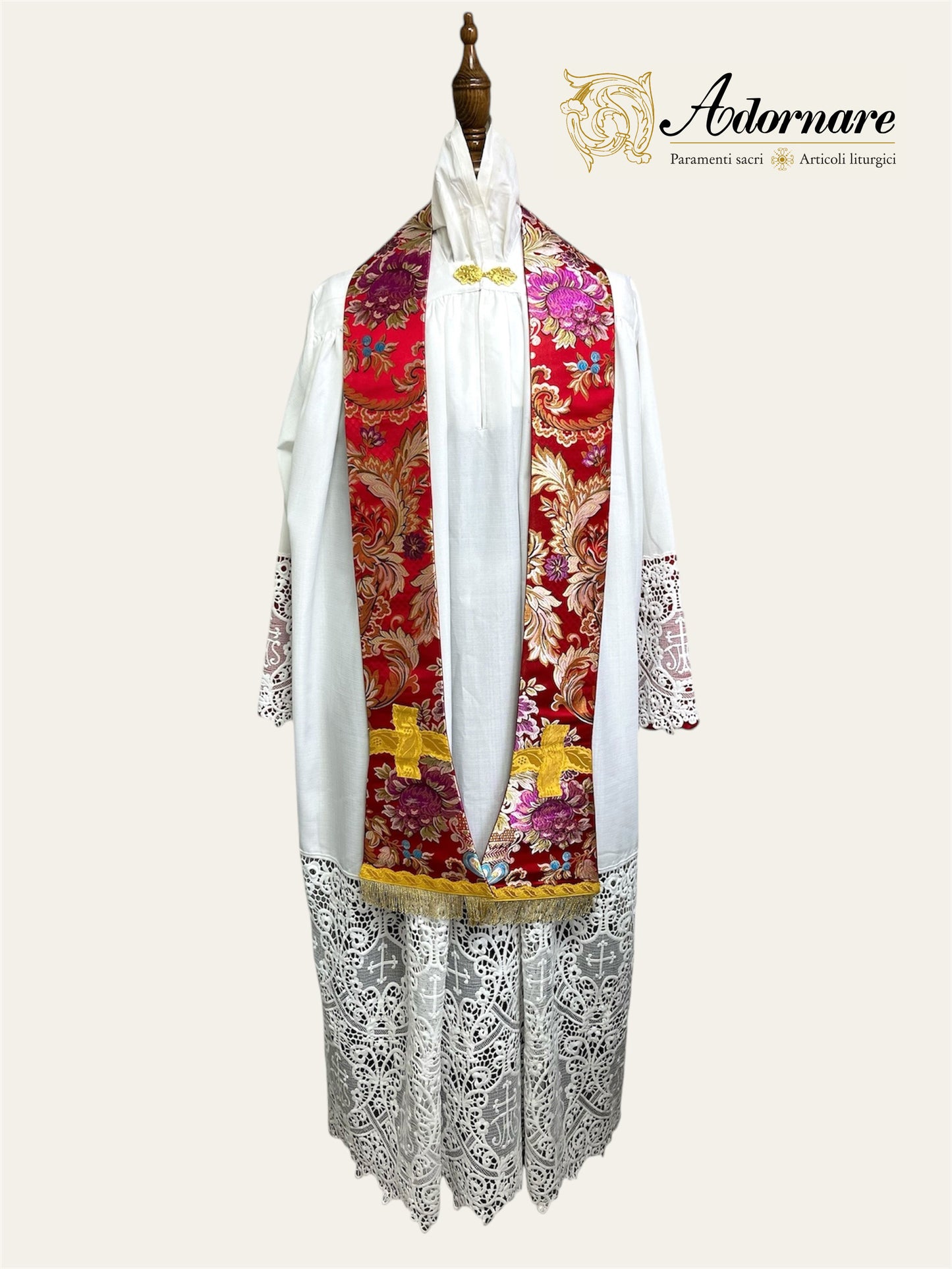 Italian Floral Brocade Roman Chasuble Low Mass Set (Red) / Pianeta Romana Broccato (Rosso)