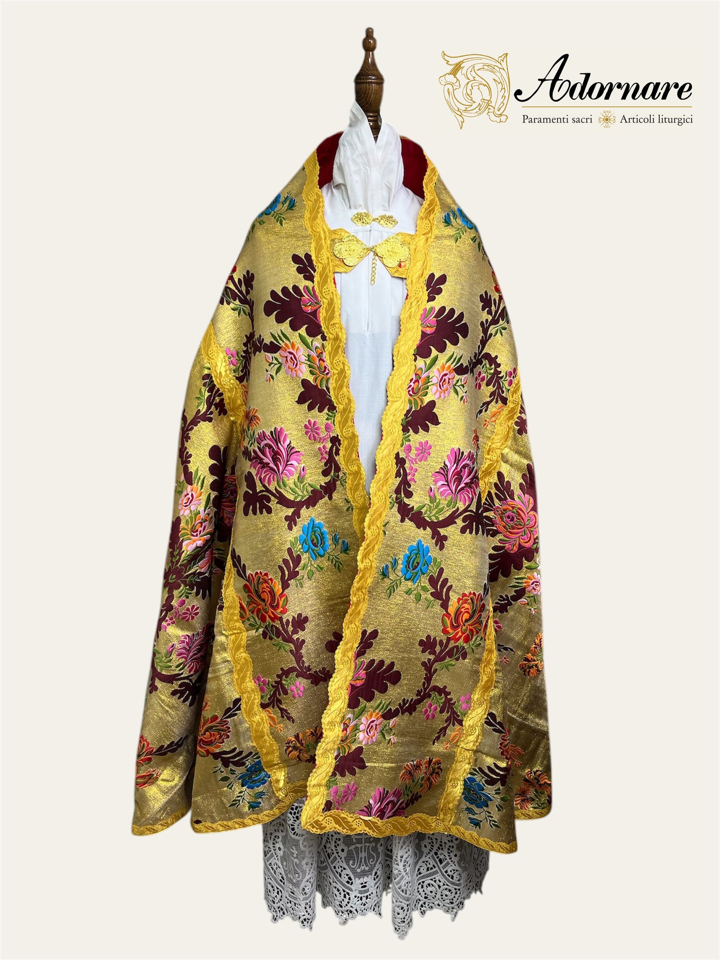 Brocade Roman Cope / Piviale Romano Broccato