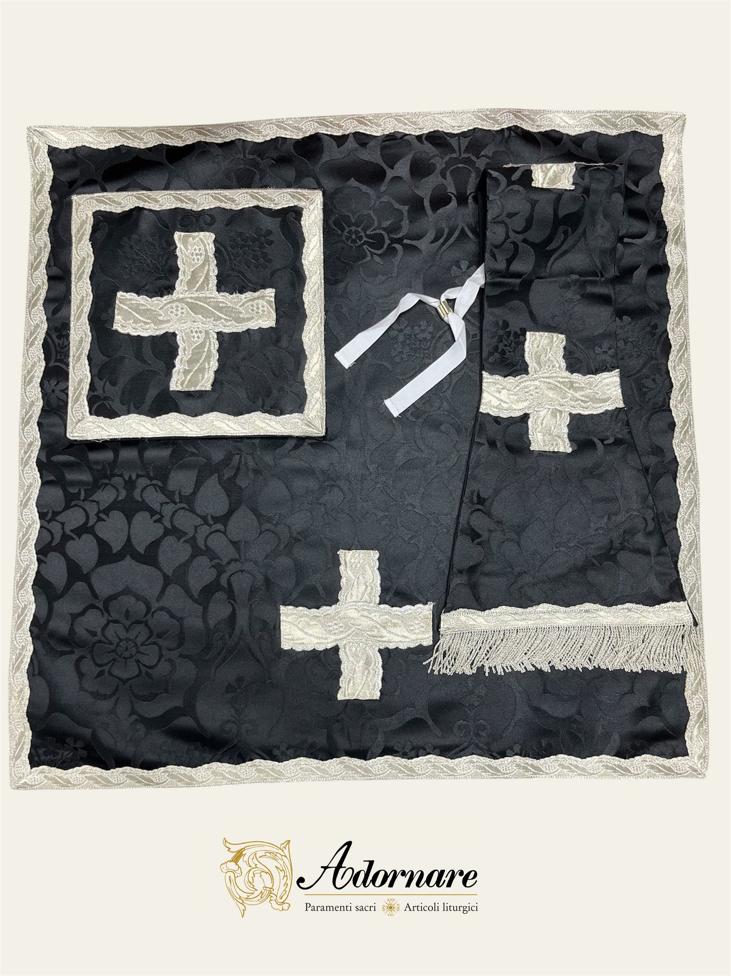 Requiem St Philip Neri Chasuble Low Mass Set (Black) / Pianeta San Filippo in Broccato (Nero)