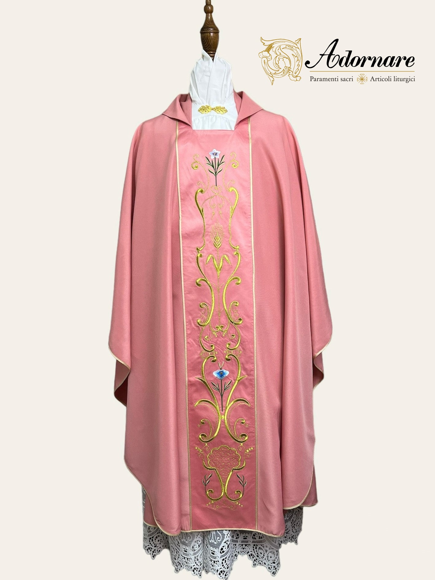 Gothic chasuble with machine embroidered panels / Casula con ricamo a macchina - Style GC-01