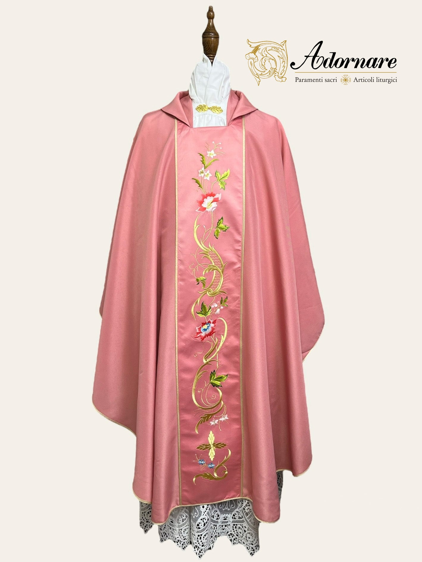 Gothic chasuble with machine embroidered panels / Casula con ricamo a macchina - Style GC-02