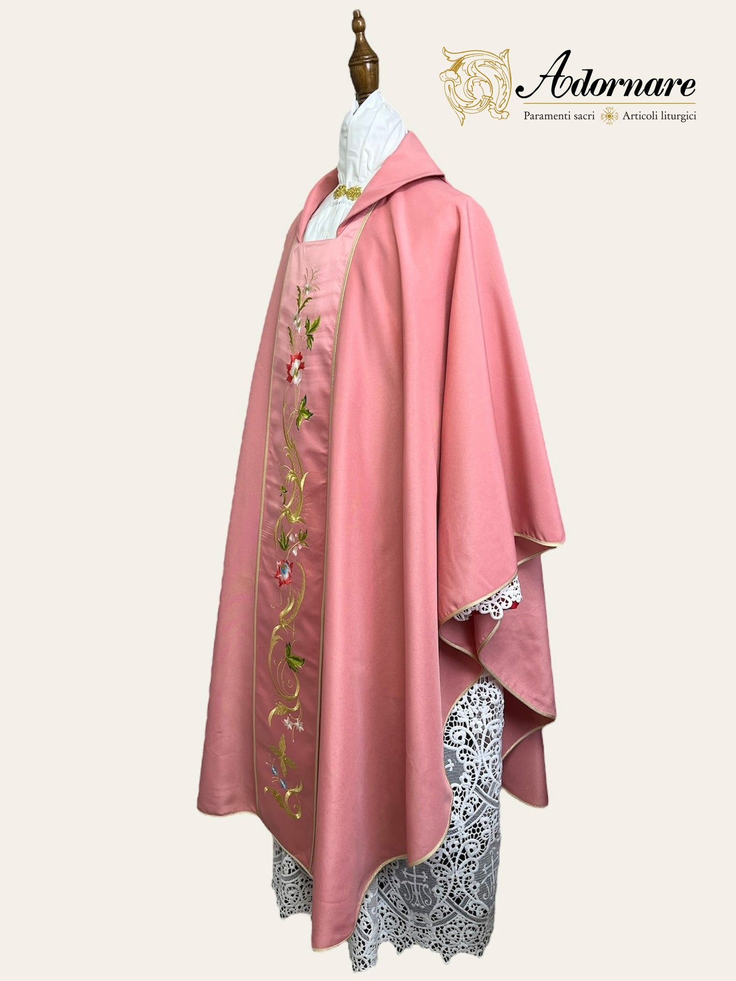 Gothic chasuble with machine embroidered panels / Casula con ricamo a macchina - Style GC-02