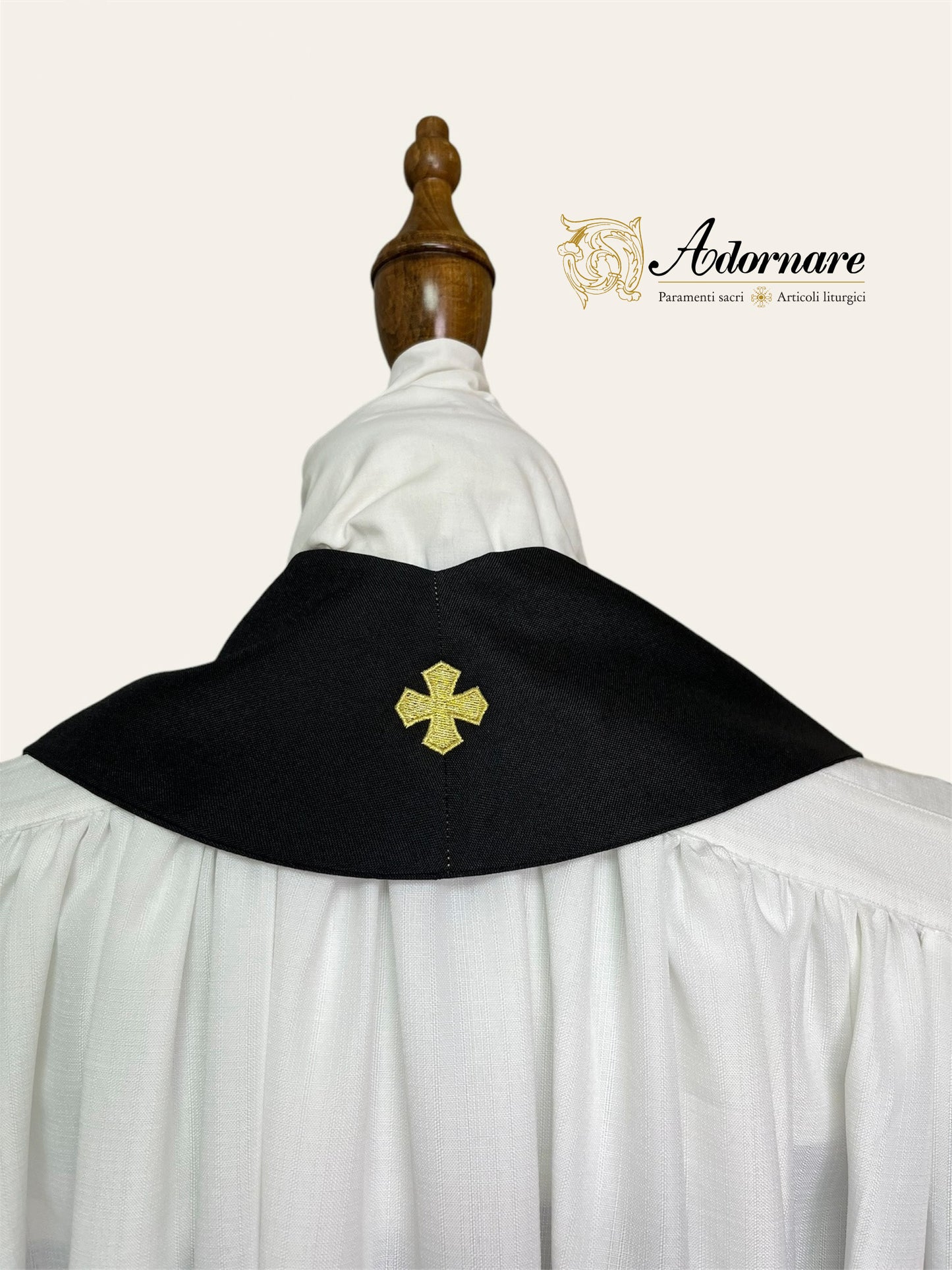 Gothic chasuble with machine embroidered panels / Casula con ricamo a macchina - Style GC-02