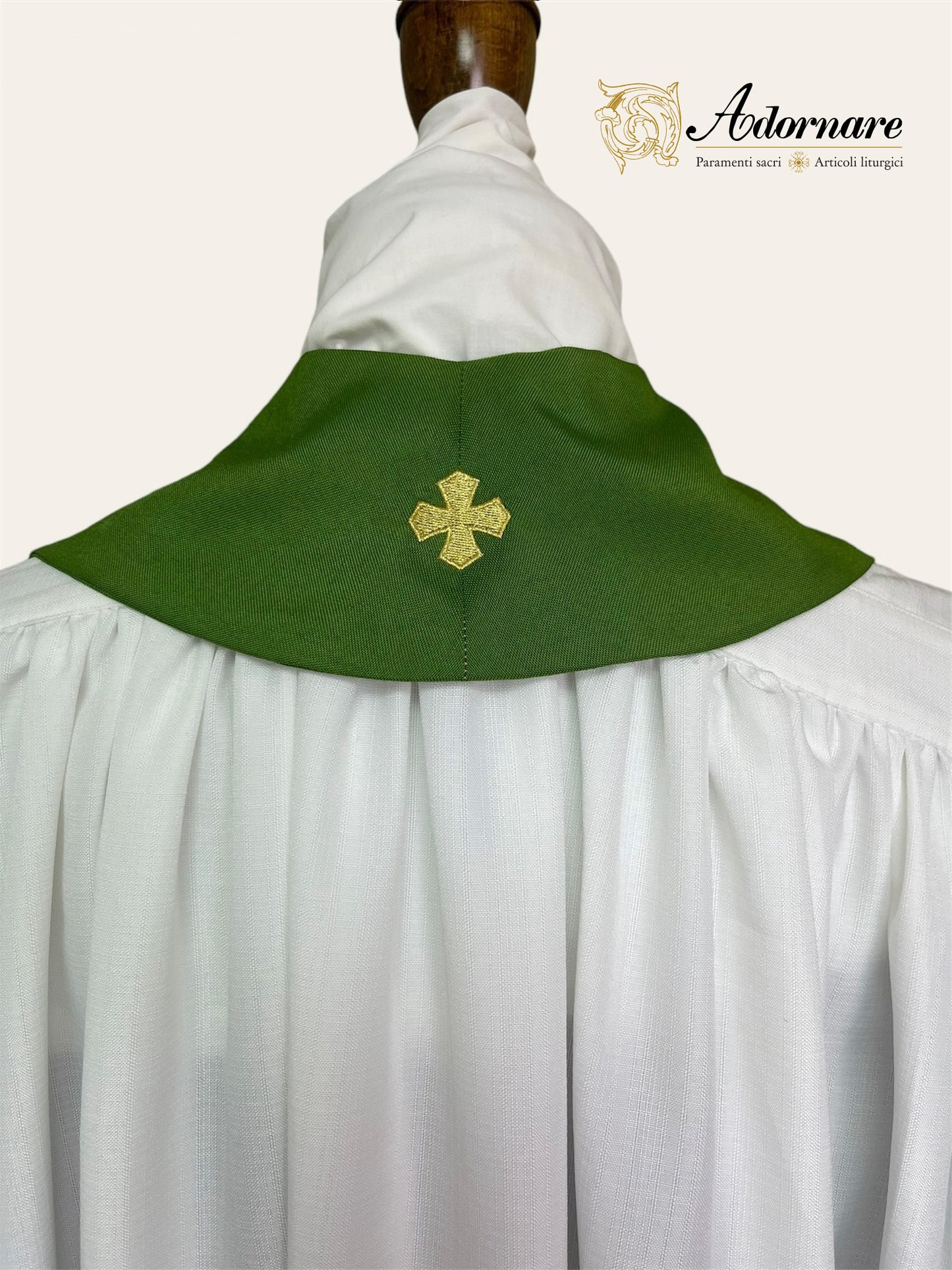 Gothic chasuble with machine embroidered panels / Casula con ricamo a macchina - Style GC-02