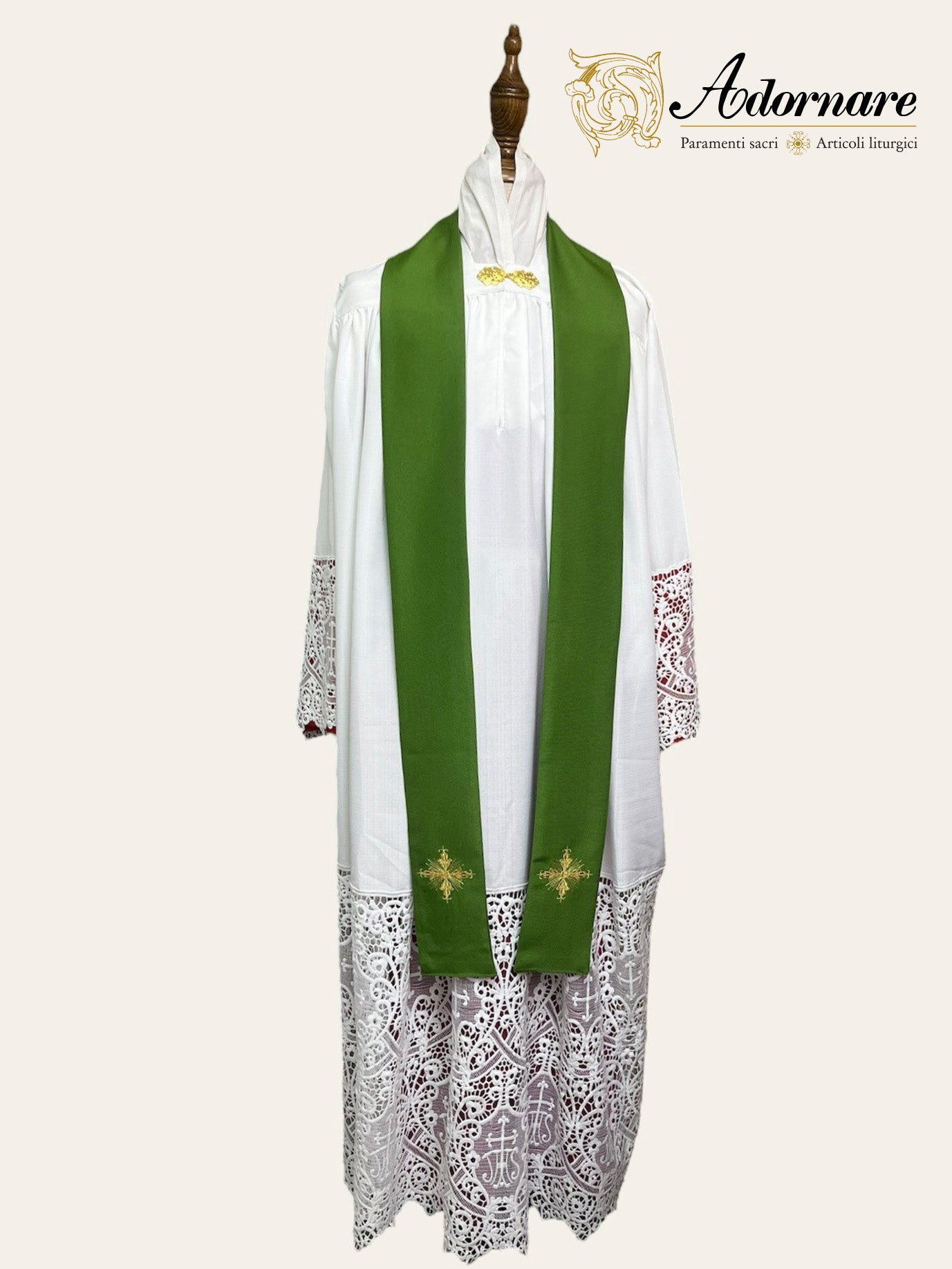 Gothic chasuble with machine embroidered panels / Casula con ricamo a macchina - Style GC-02