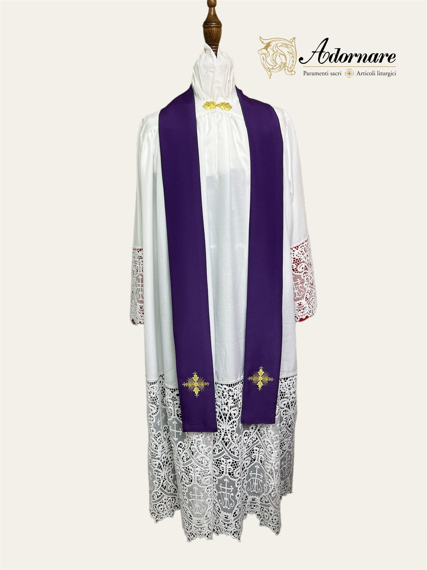 Gothic chasuble with machine embroidered panels / Casula con ricamo a macchina - Style GC-02