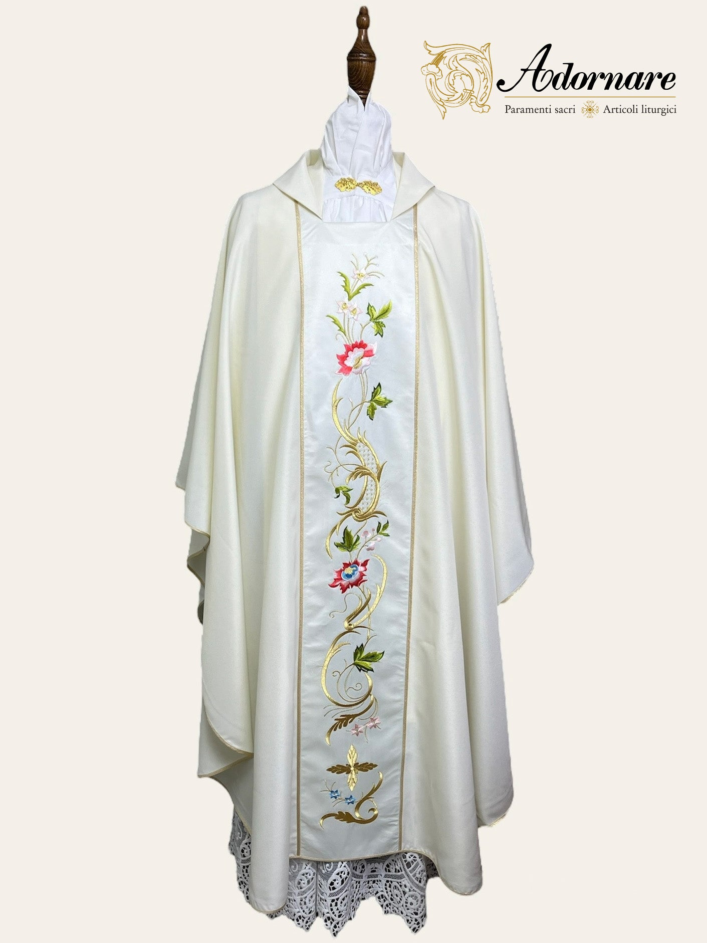 Gothic chasuble with machine embroidered panels / Casula con ricamo a macchina - Style GC-02
