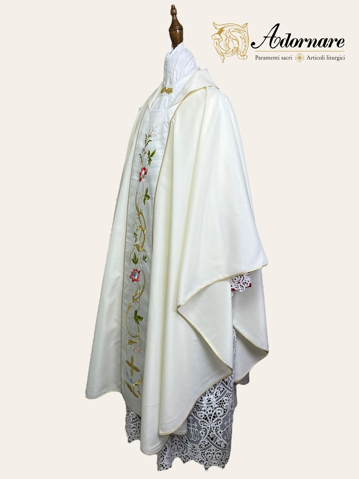 Gothic chasuble with machine embroidered panels / Casula con ricamo a macchina - Style GC-02