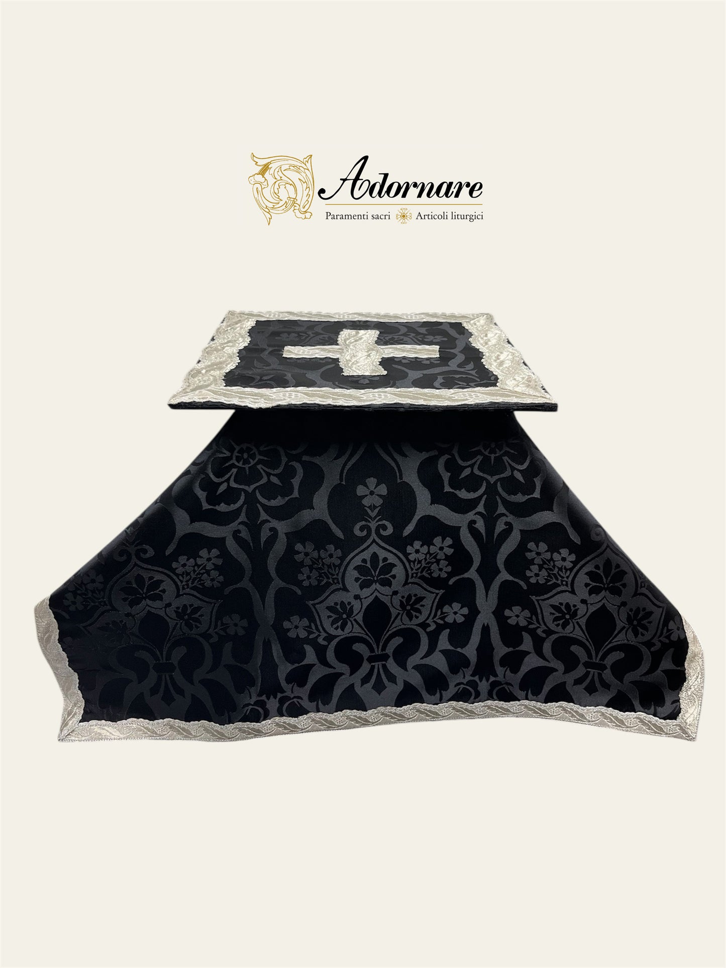 Contemporary Roman-cut Damask Roman Chasuble Low Mass Set / Pianeta Romana Damasco