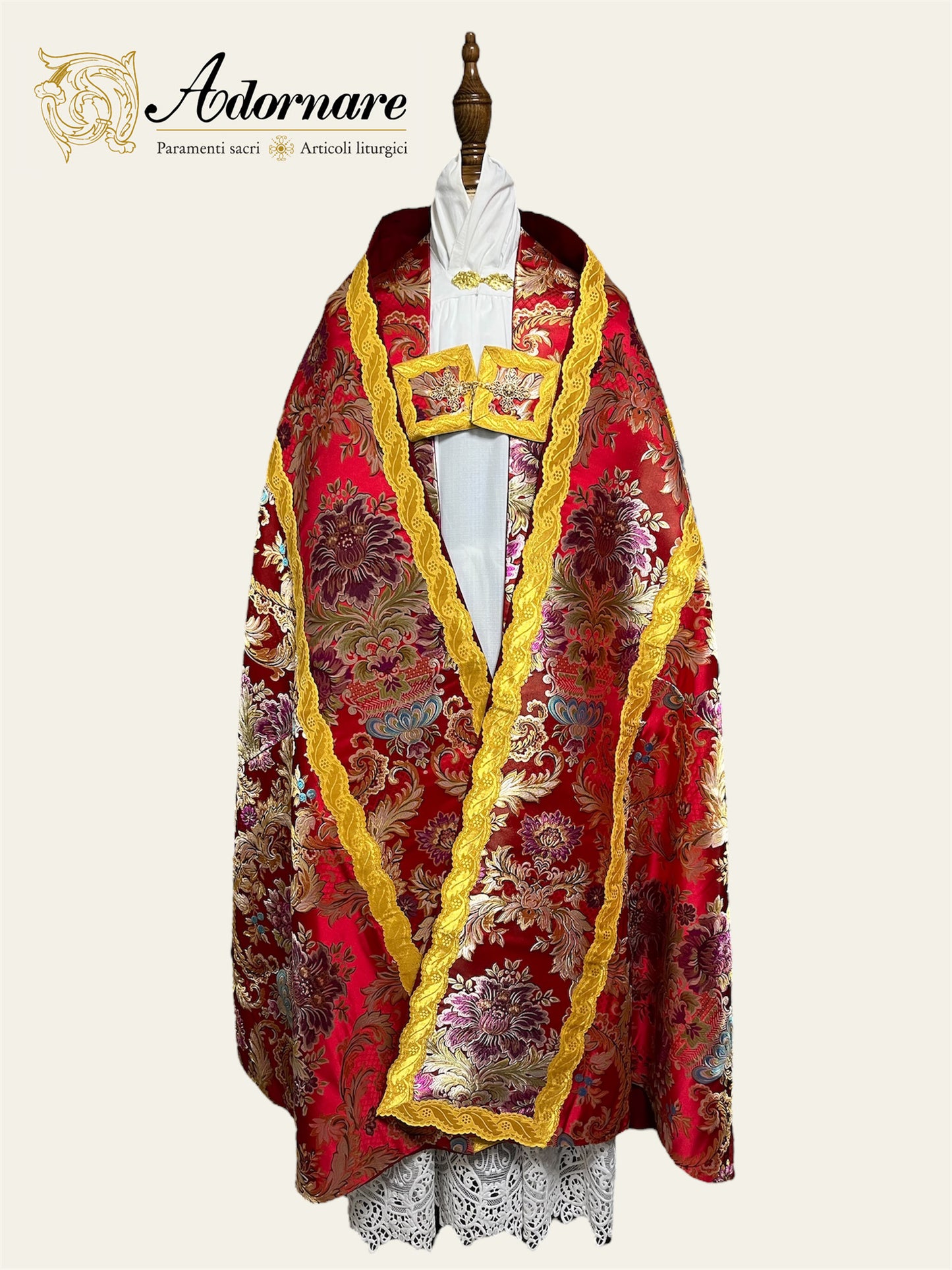 Brocade Roman Cope / Piviale Romano Broccato