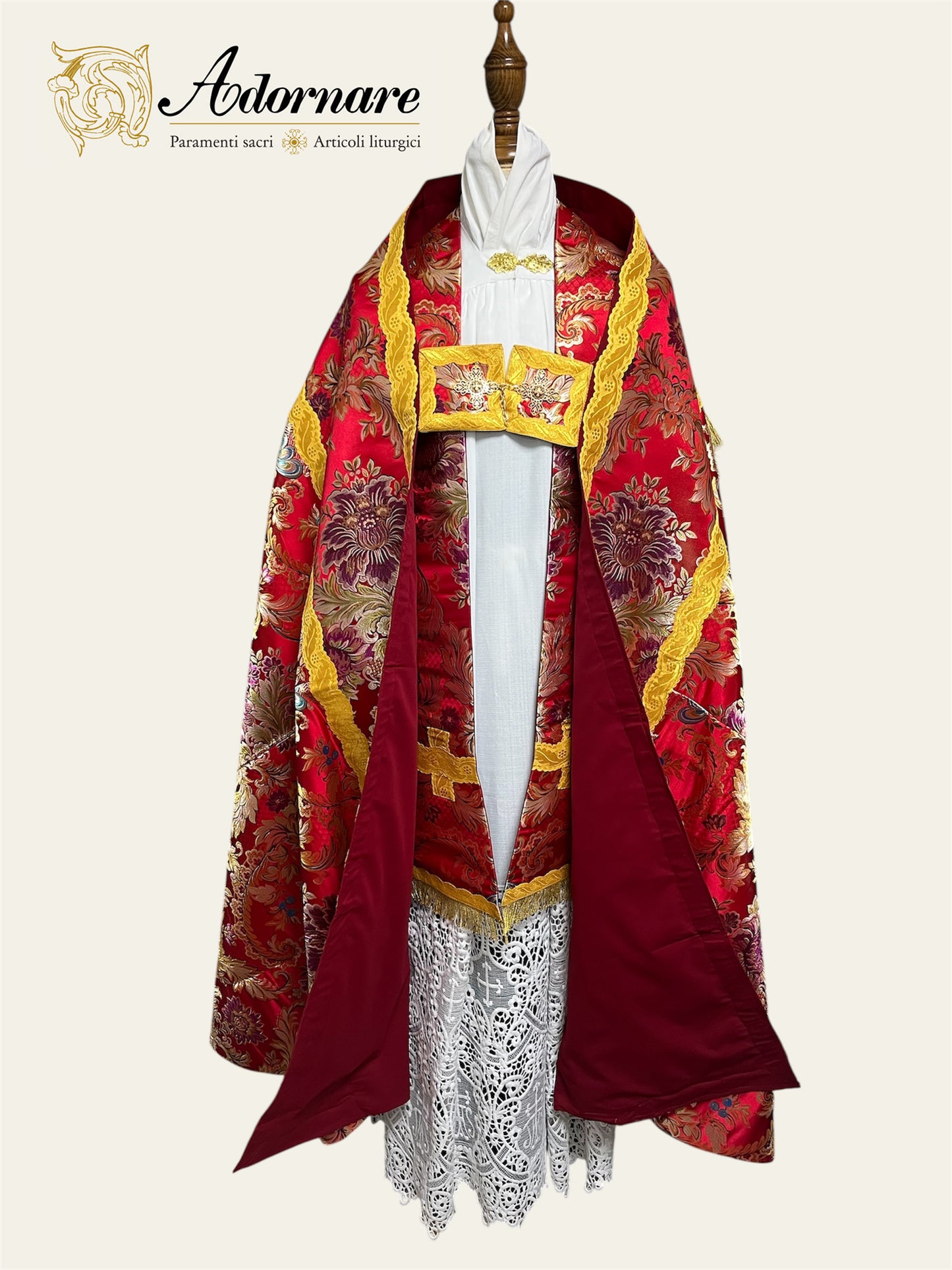 Brocade Roman Cope / Piviale Romano Broccato