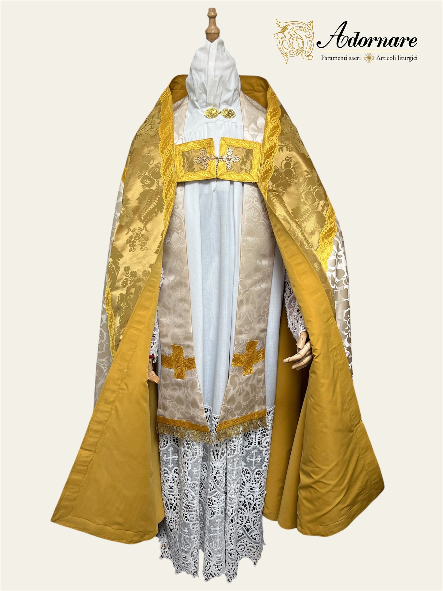 Roman Cope in ivory damask with gold silk damask panels