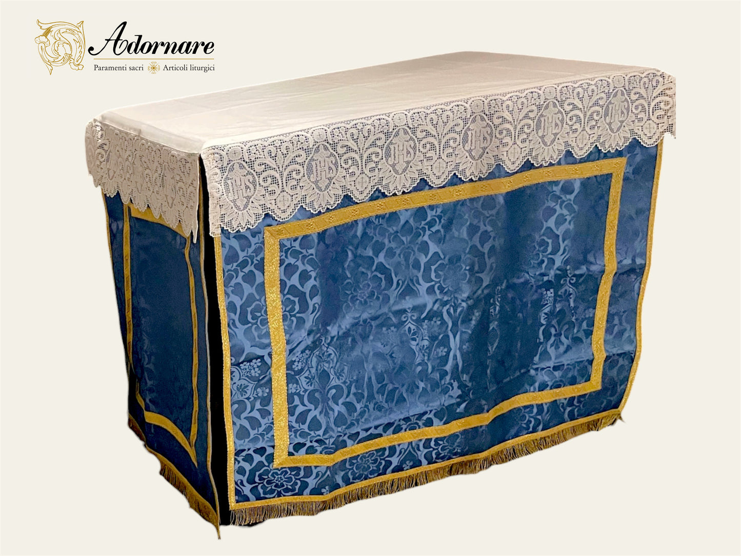 Credence table cover, roman style