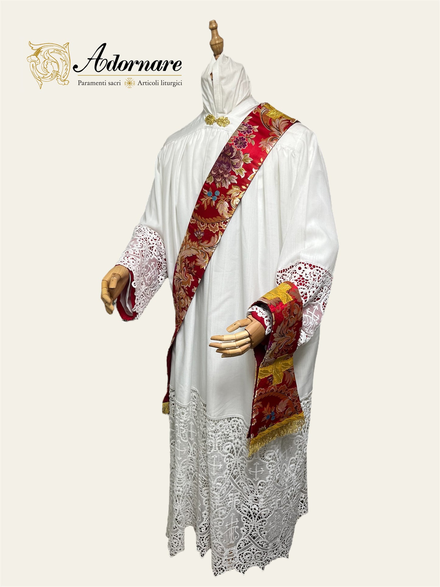 Brocade Italian-cut Roman Dalmatic / Dalmatica romana in broccato
