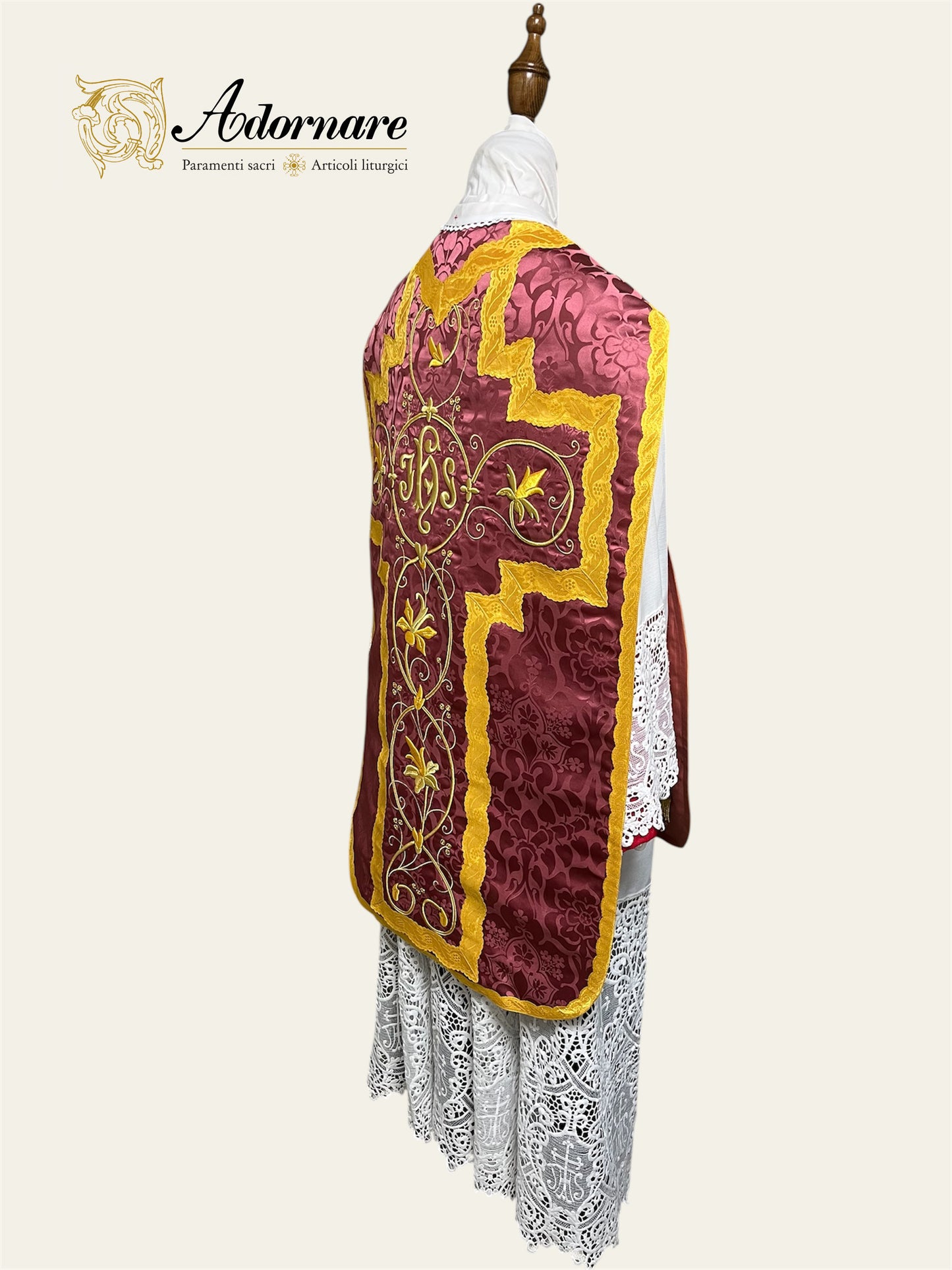 "IHS" Hand-embroidered French-cut Roman Chasuble Low Mass Set / Pianeta Francese "IHS"