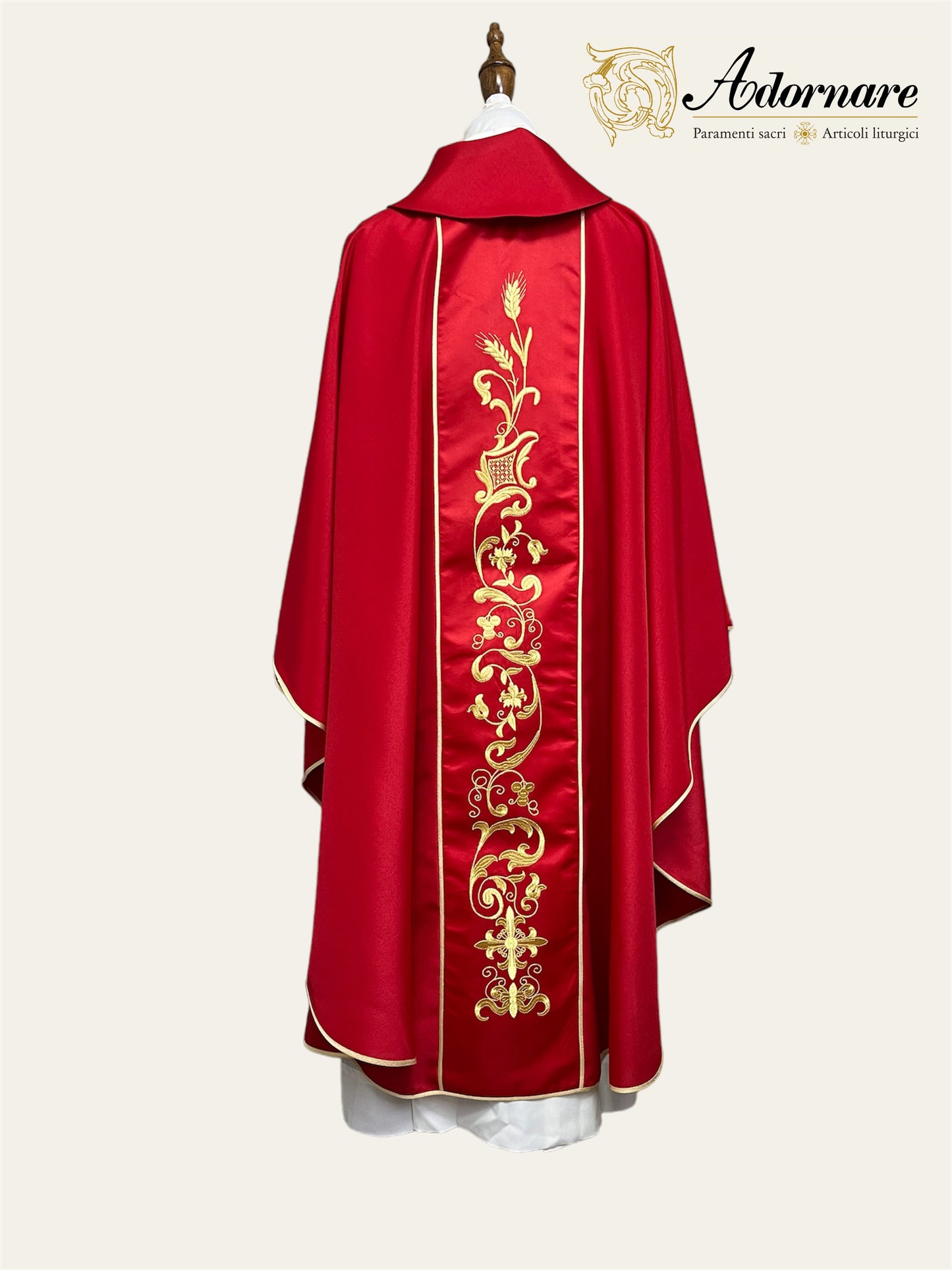 Gothic chasuble with machine embroidered panels / Casula con ricamo a macchina - Style GC-03