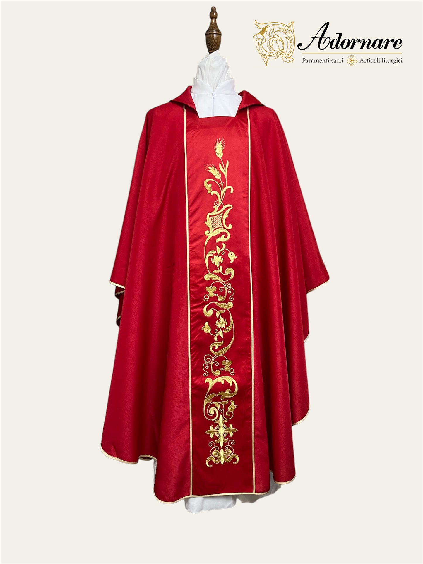 Gothic chasuble with machine embroidered panels / Casula con ricamo a macchina - Style GC-03