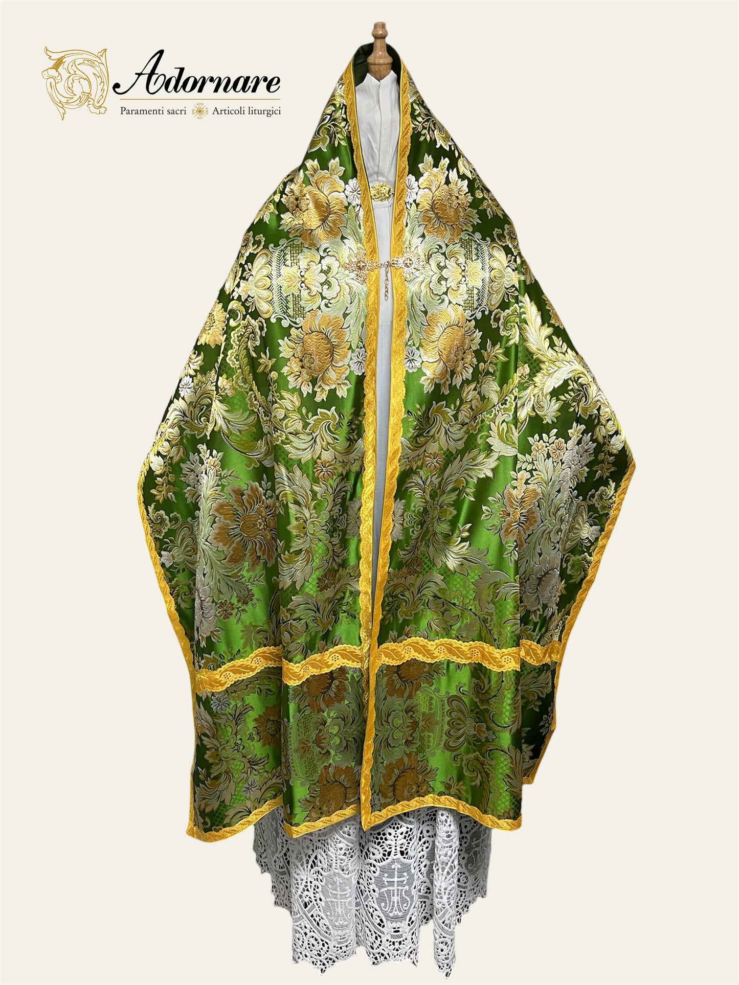 Roman-style Humeral veil in floral brocade / Velo Omerale Romano in Broccato