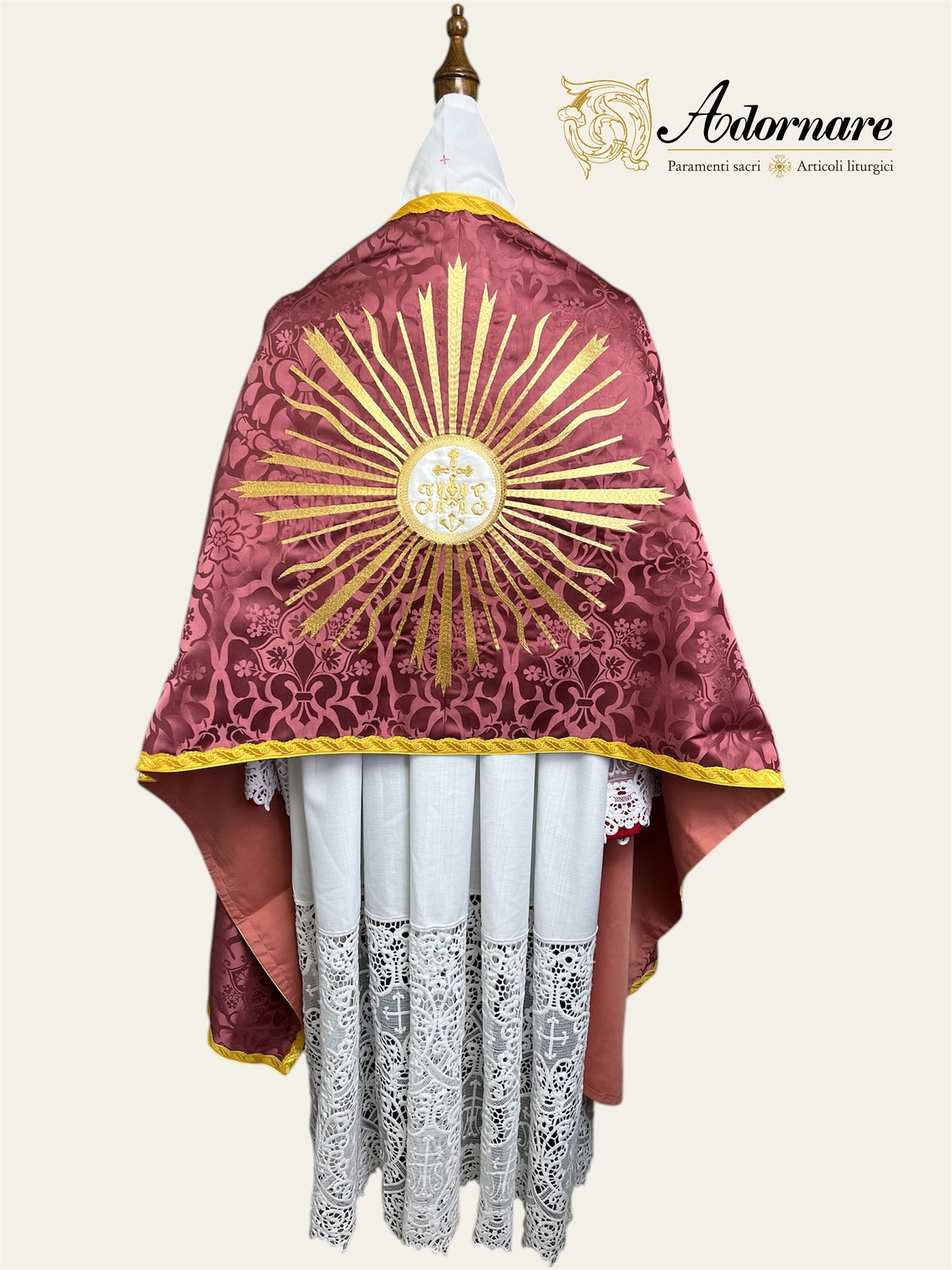 Roman-style Damask Humeral veil with sunburst IHS embroidery (All colours) / Velo Omerale Damasco ricamato con simbolo IHS