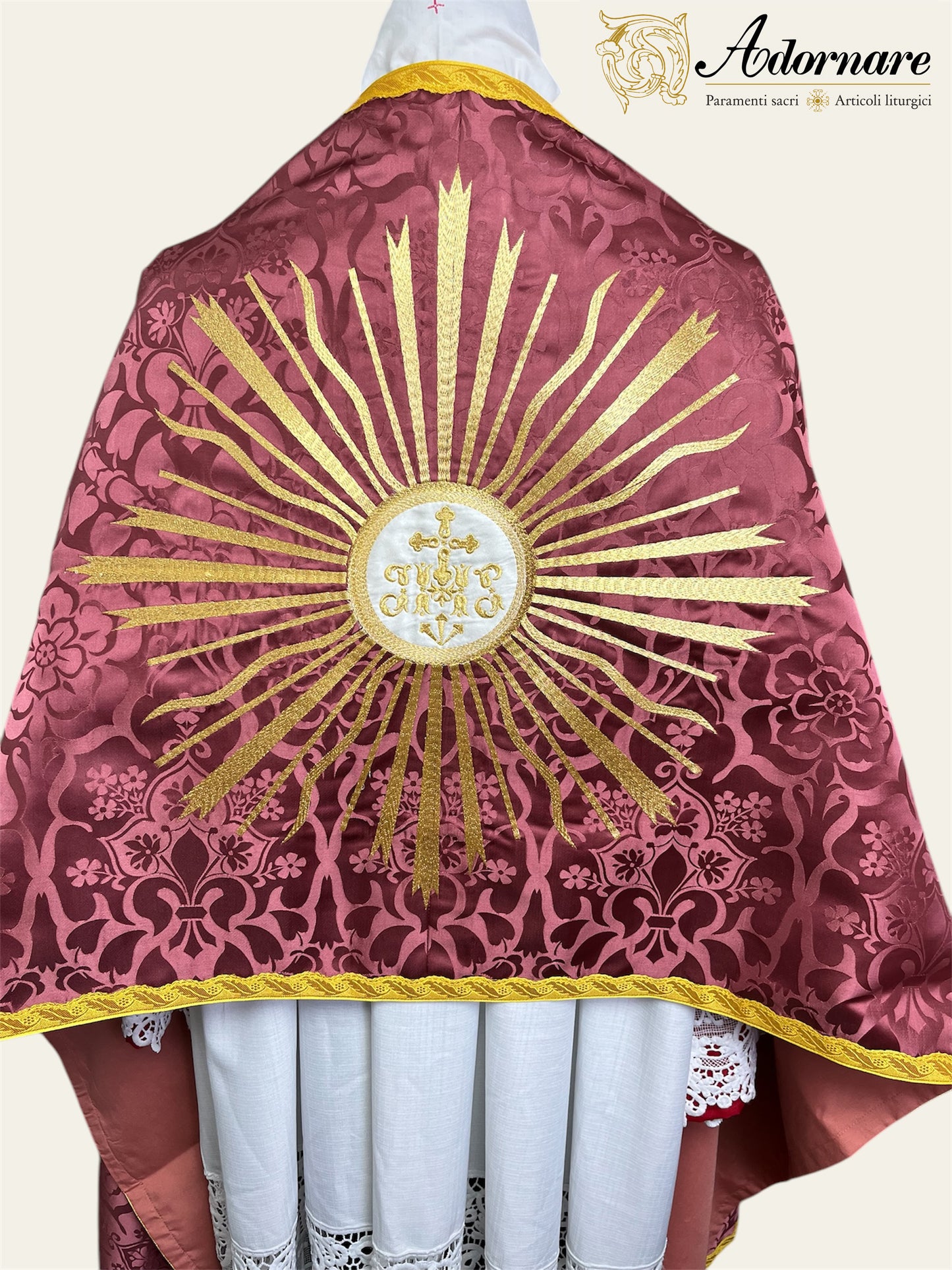 Roman-style Damask Humeral veil with sunburst IHS embroidery (All colours) / Velo Omerale Damasco ricamato con simbolo IHS