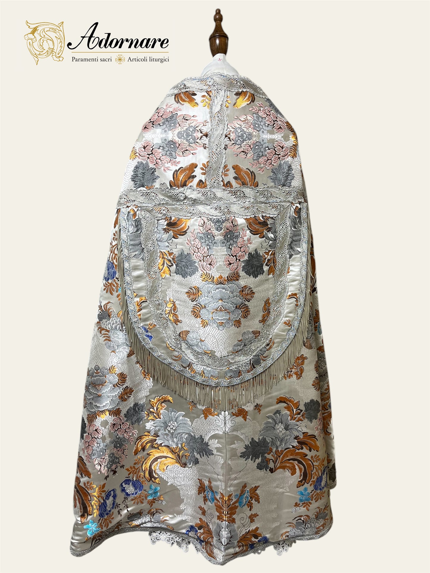 Brocade Roman Cope / Piviale Romano Broccato