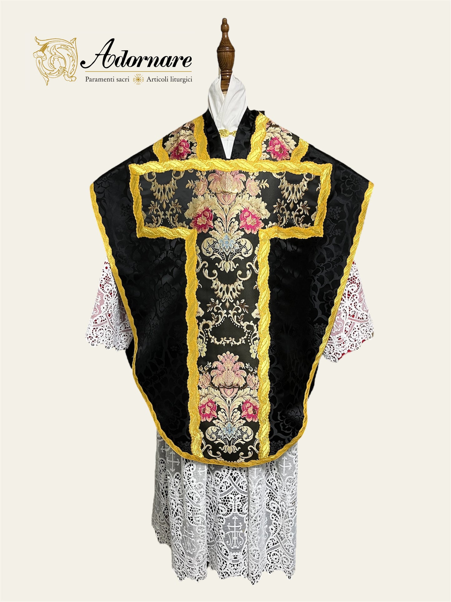 Requiem St Philip Neri Chasuble Low Mass Set (Black) / Pianeta San Filippo in Broccato (Nero)