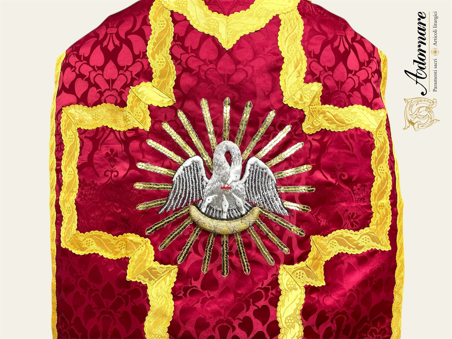 "Pie Pellicane" Hand-embroidered French-cut Roman Chasuble Low Mass Set / Pianeta Francese "Pie Pellicane"