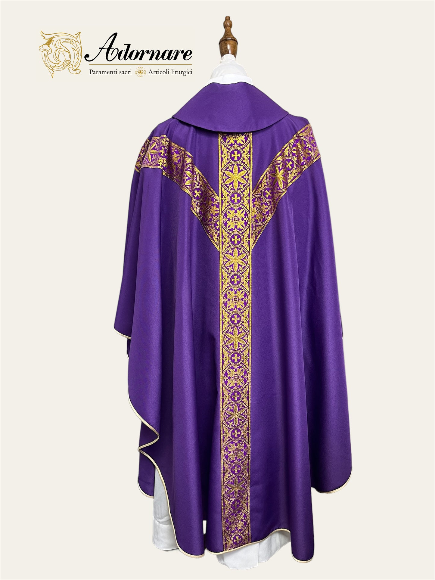 Gothic chasuble economical with Y-orphrey / Casula gotica economico