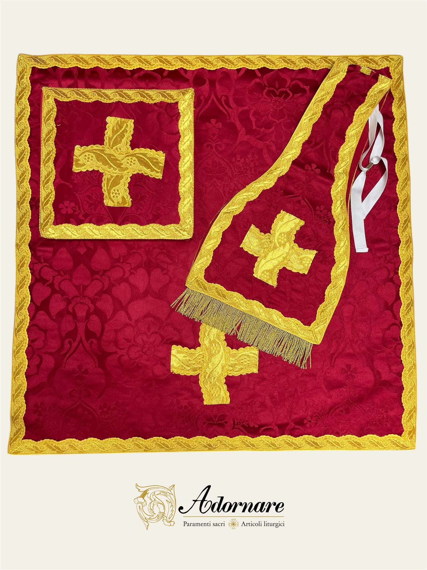 "Pie Pellicane" Hand-embroidered French-cut Roman Chasuble Low Mass Set / Pianeta Francese "Pie Pellicane"