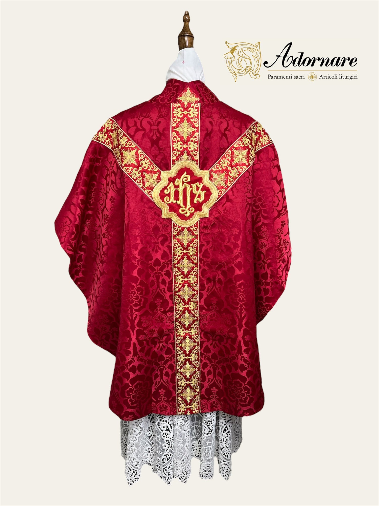 Semi-gothic chasubles / Casule semi-gotiche