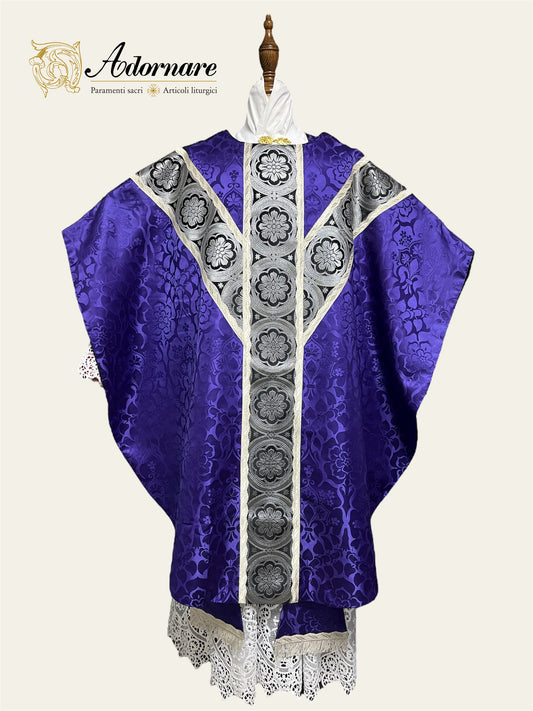Semi-gothic chasuble with customised design