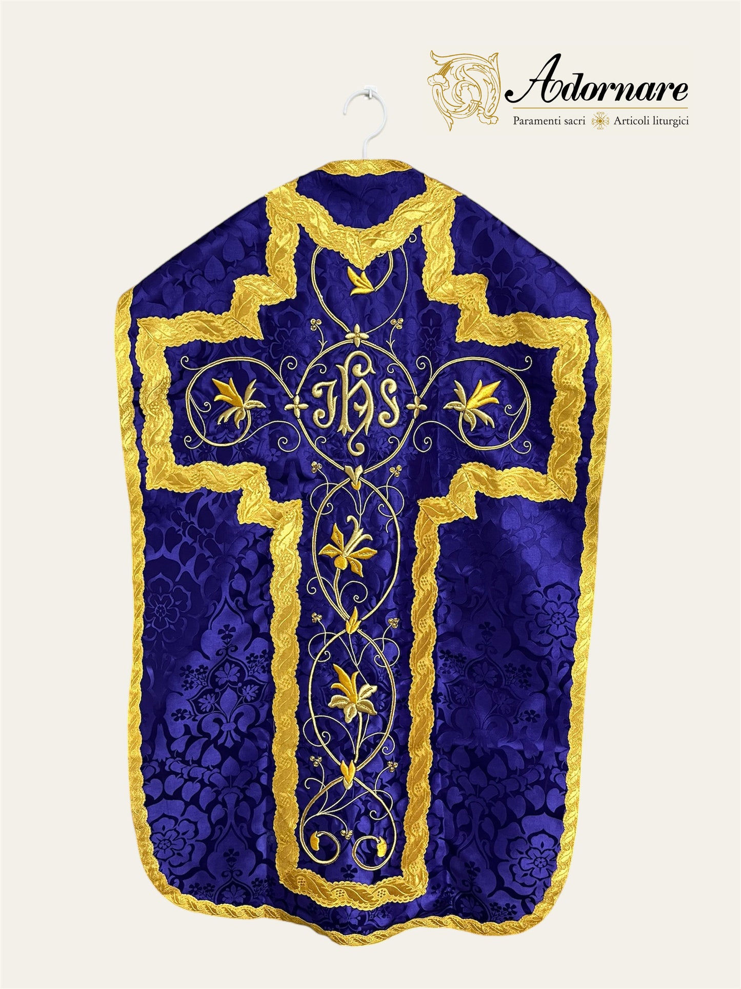 "IHS" Hand-embroidered French-cut Roman Chasuble Low Mass Set / Pianeta Francese "IHS"