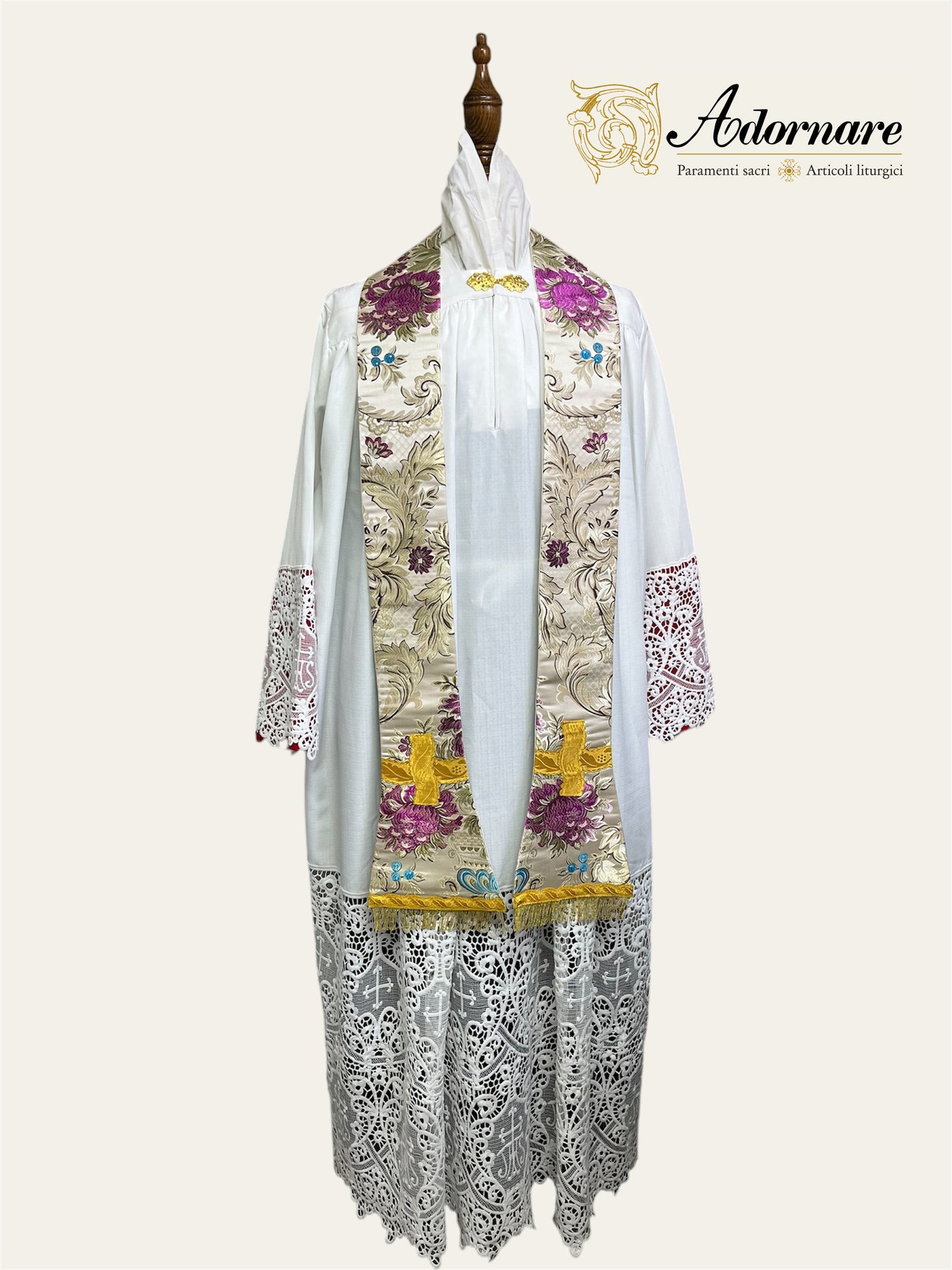 Italian Floral Brocade Roman Chasuble Low Mass Set (White) / Pianeta Romana Broccato (Bianco)