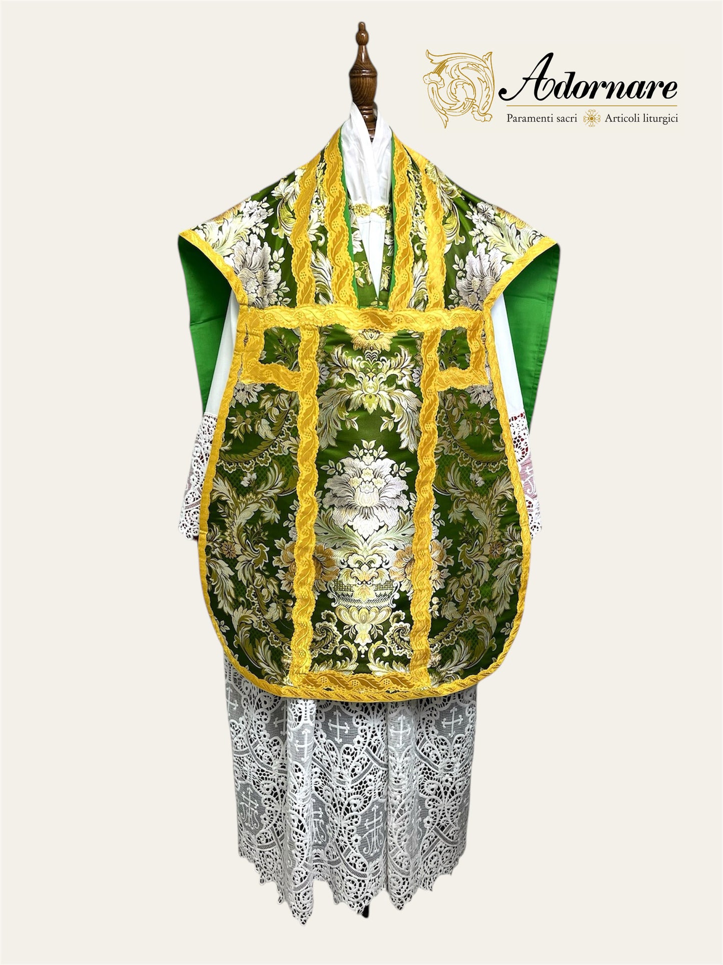 Italian Floral Brocade Roman Chasuble - Low Mass Set (All colours) / Pianete Romane Broccato