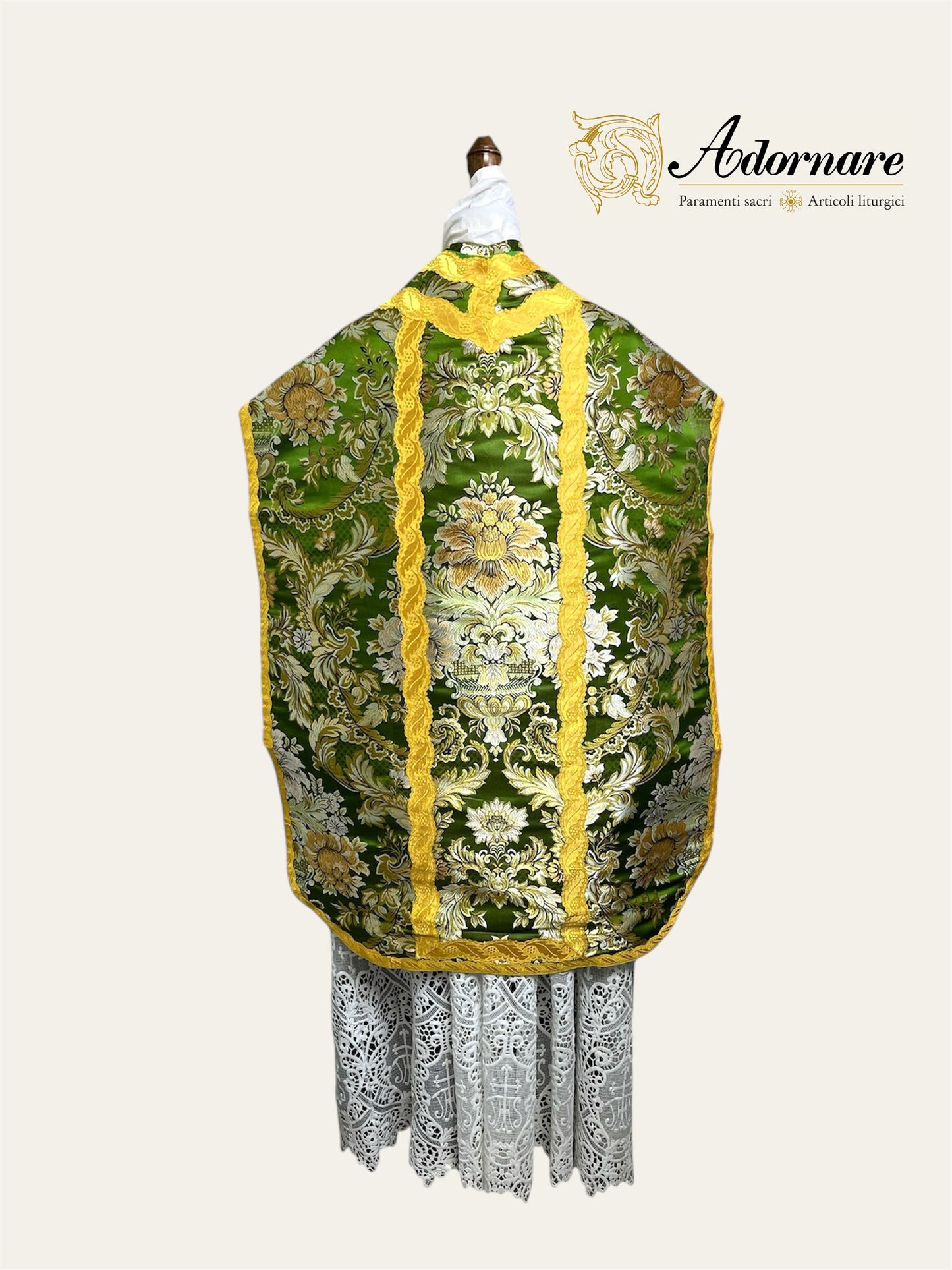 Italian Floral Brocade Roman Chasuble - Low Mass Set (All colours) / Pianete Romane Broccato