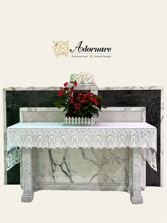 Altar cloths, plain or with laces