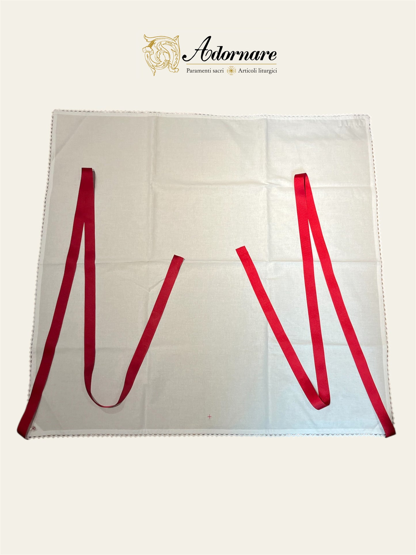 Amice in cotton, with a set of detachable ribbon ties