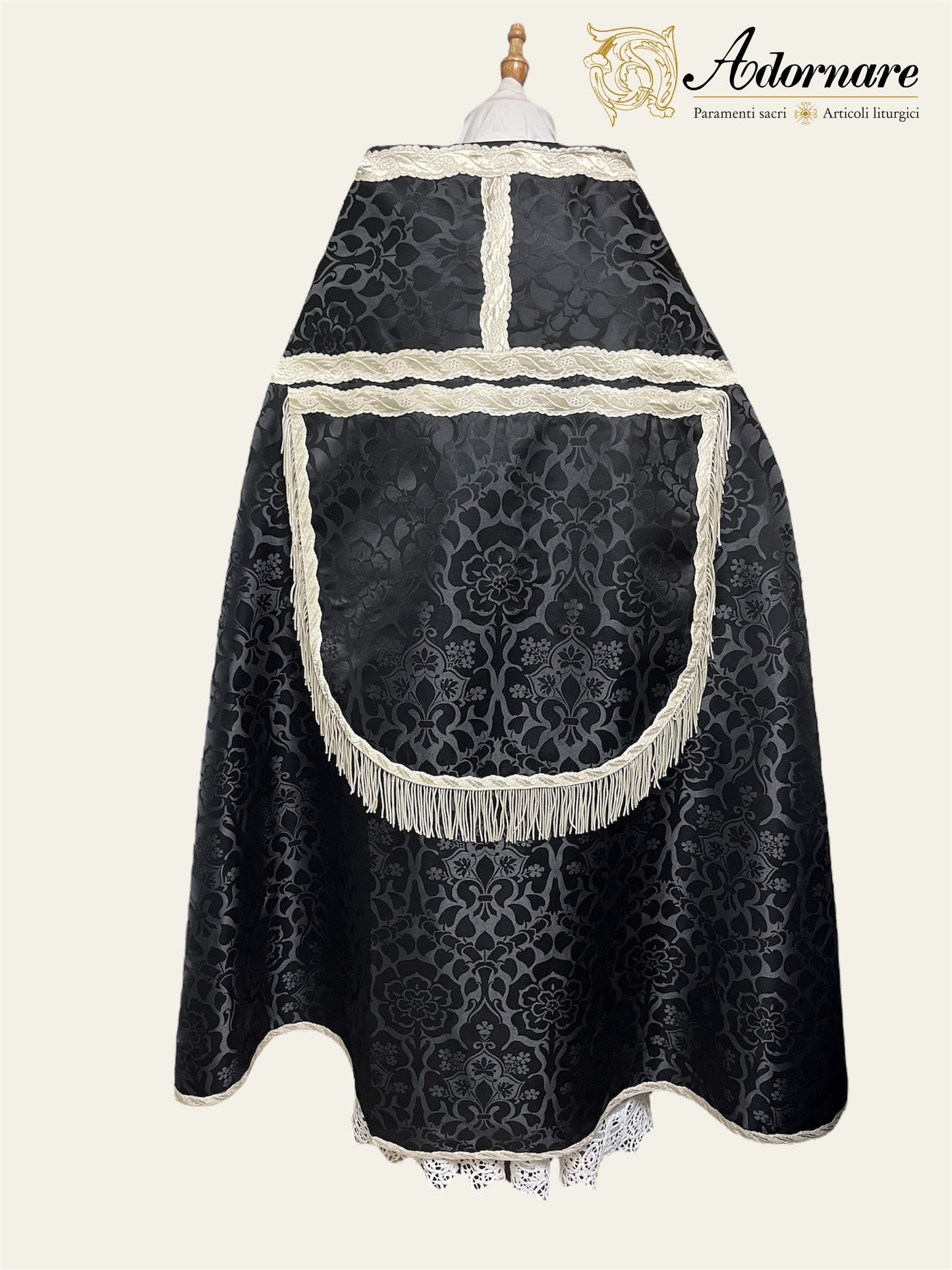 Damask Roman Cope / Piviale Romano Damasco