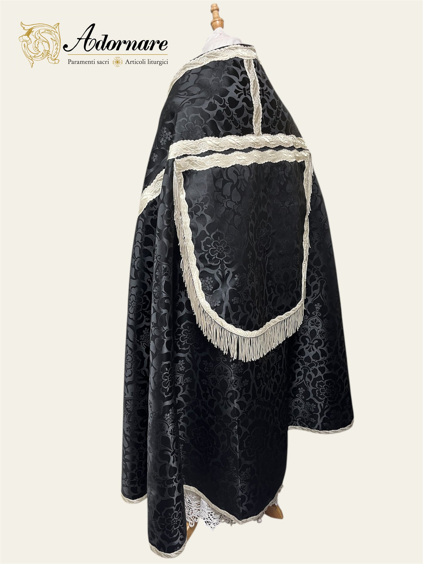 Damask Roman Cope / Piviale Romano Damasco