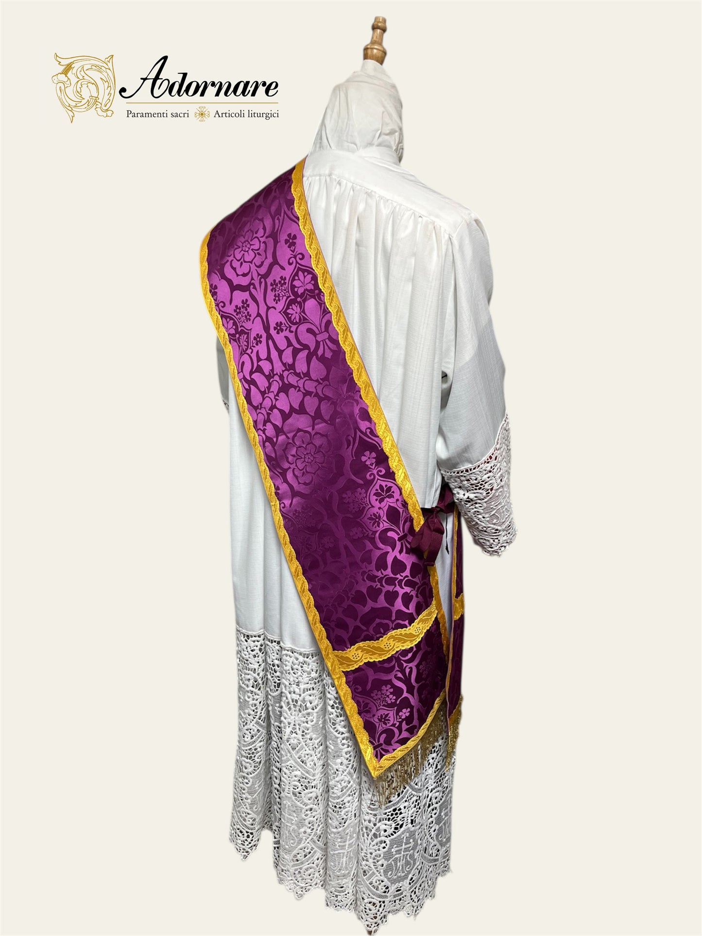 IHS Embroidered Folded chasubles & broad stole Solemn Mass Set in French Roman Style /Pianete Plicate e Stolone Francese Damasco Ricamato "IHS"