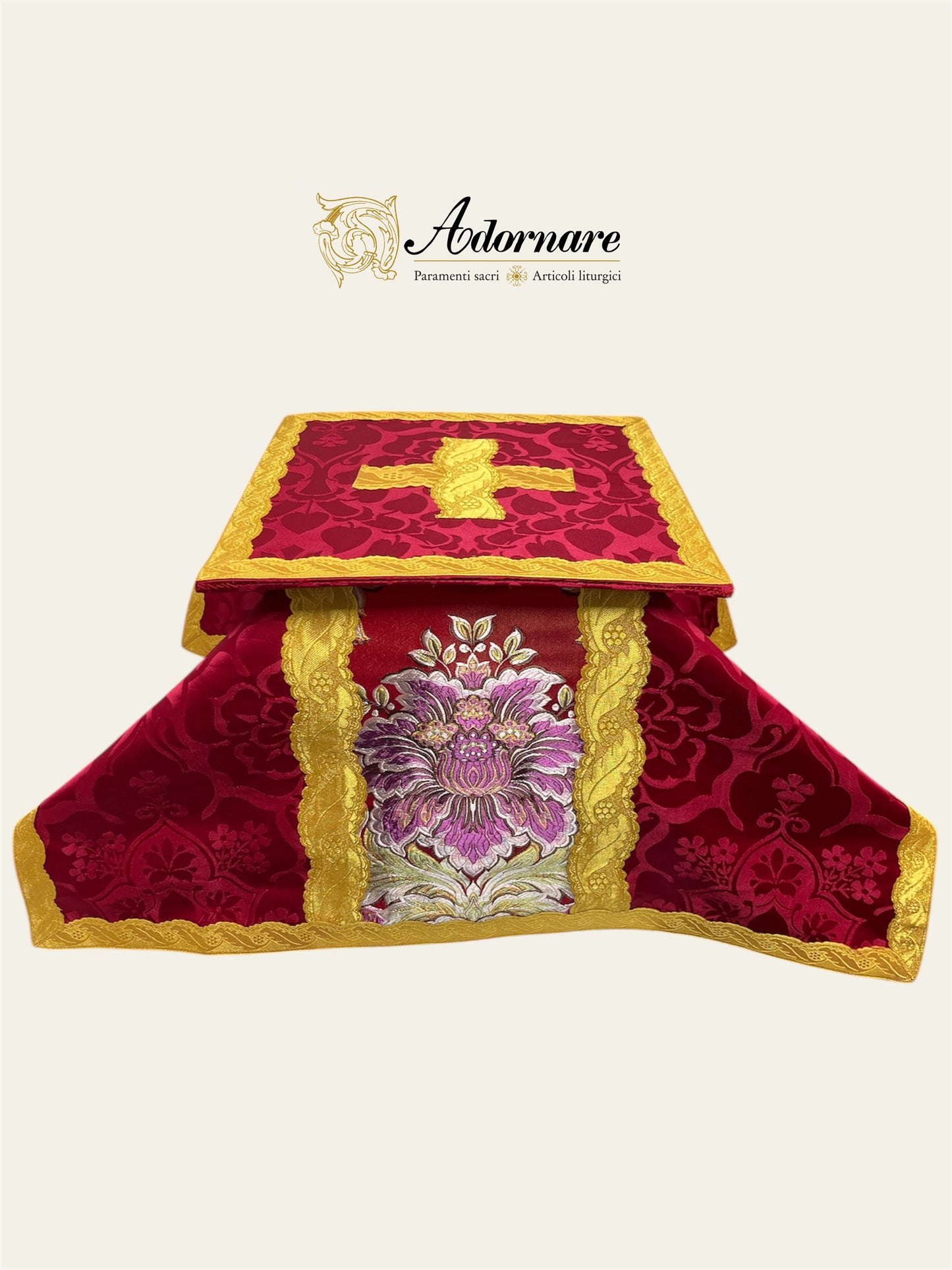 Contemporary Roman-cut Damask Roman Chasuble with brocade insert panel Low Mass Set / Pianeta Romana Damasco con inserti in broccato
