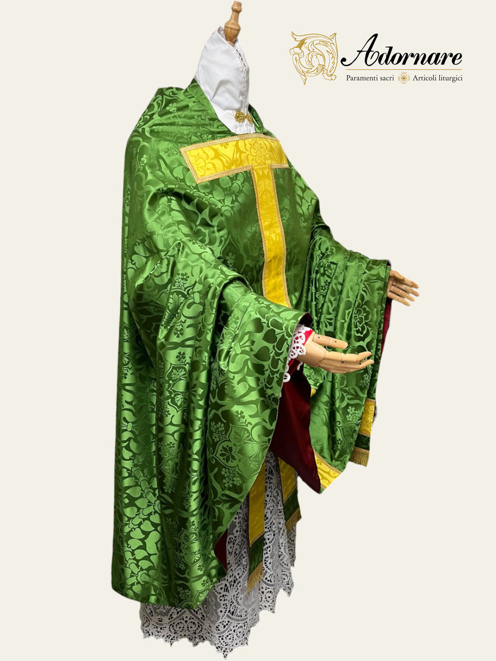 Damask Conical Chasuble with insert panels - Low Mass Set / Casula Conica in damasco con inserti