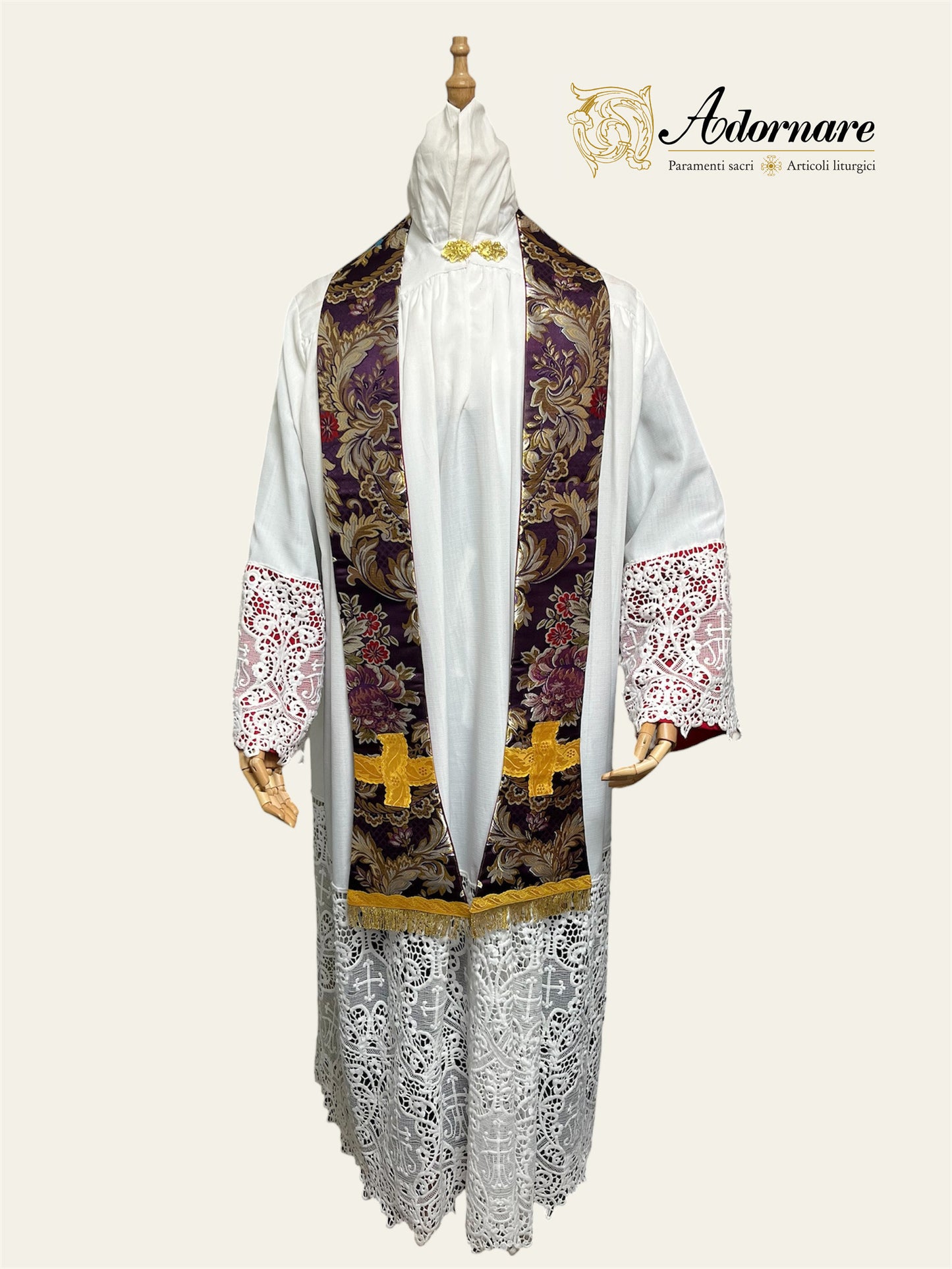 Contemporary Roman-cut Brocade Roman Chasuble Low Mass Set / Pianeta Romana Broccato