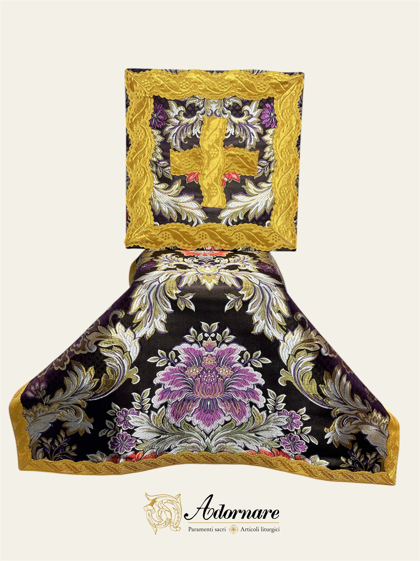 Contemporary Roman-cut Brocade Roman Chasuble Low Mass Set / Pianeta Romana Broccato
