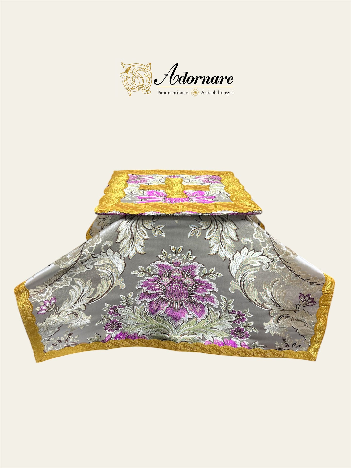 Contemporary Roman-cut Brocade Roman Chasuble Low Mass Set / Pianeta Romana Broccato