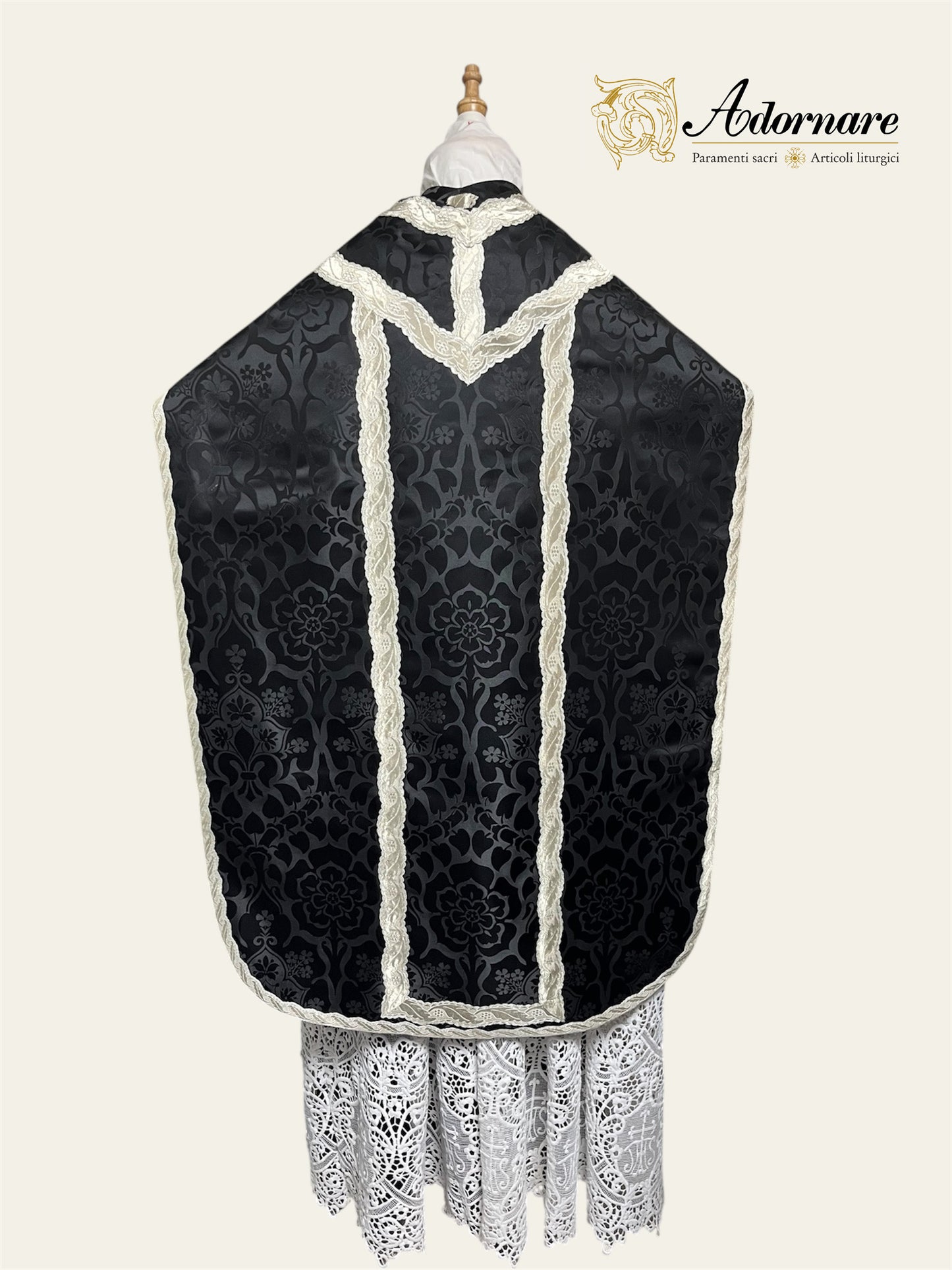 Contemporary Roman-cut Damask Roman Chasuble Low Mass Set / Pianeta Romana Damasco