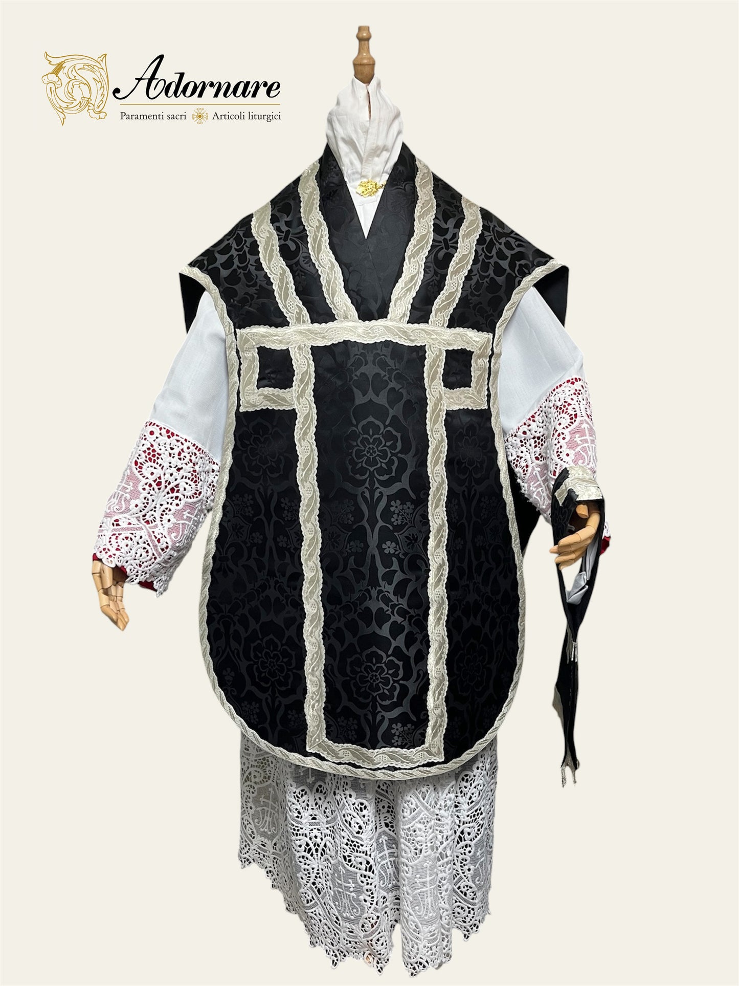 Contemporary Roman-cut Damask Roman Chasuble Low Mass Set / Pianeta Romana Damasco