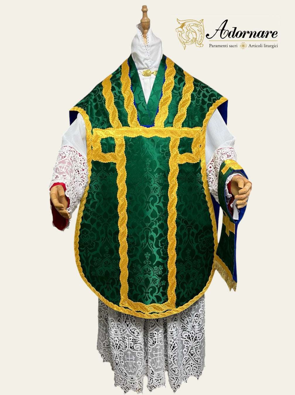 Contemporary Roman-cut Damask Roman Chasuble Low Mass Set / Pianeta Romana Damasco